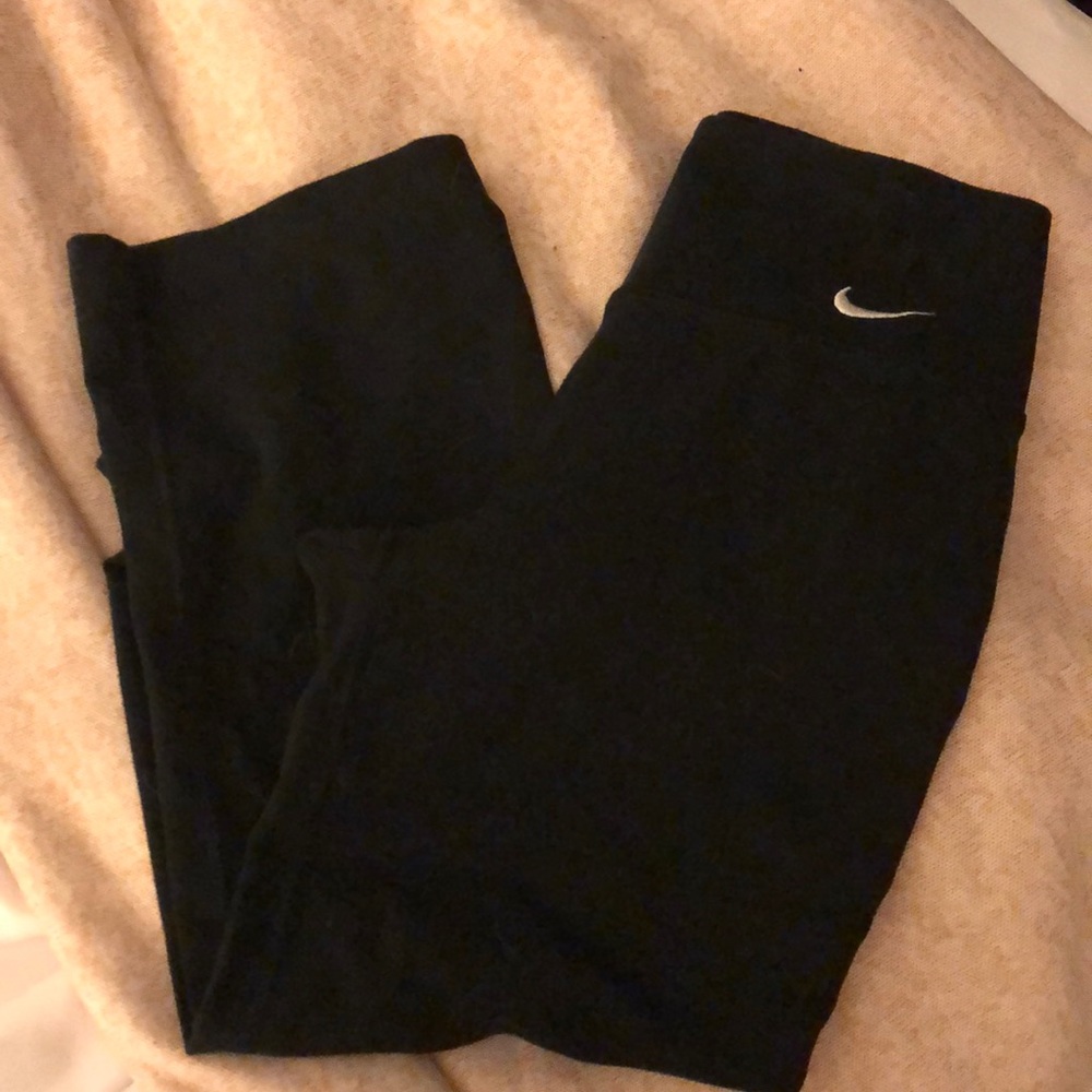 Nike cropped leggings